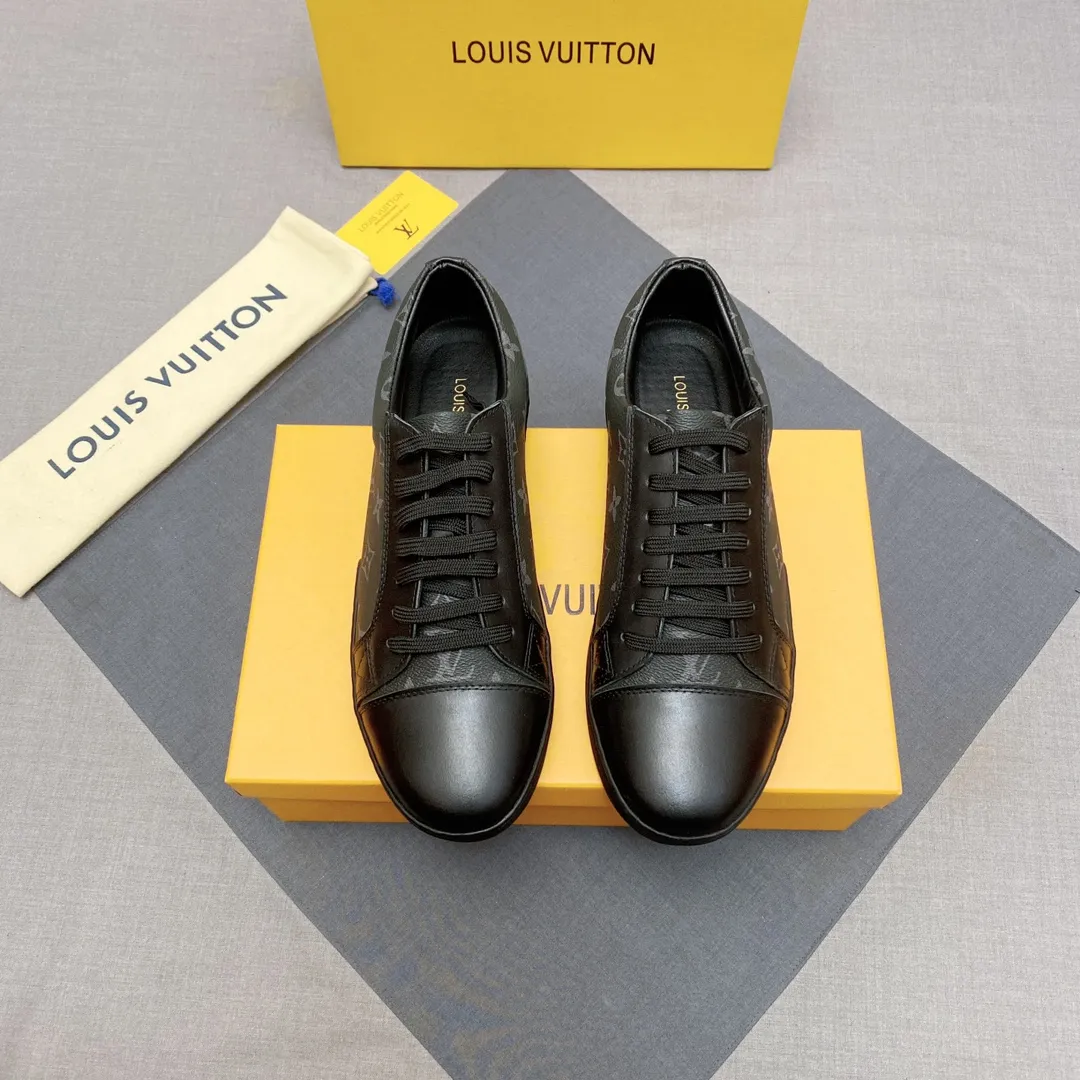 p360 LV men's shoes, casual shoes, sneakers, an international high-end brand, this model is the official classic model, 1:1 quality, made by famous manufacturers, made of Italian cowhide ➕PVC presbyoplasty material, perfect last shape, generous and fashionable design, attracting many consumers, top-grade cowhide inside, made of cowhide: what you want is high quality; dear friends, don't miss to forward the picture, the code number is 38_44 optional, No. 019